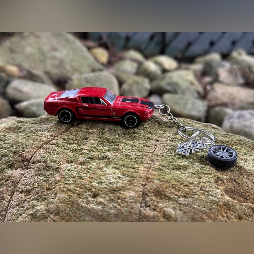Hot Wheels '67 shelby gt500 Red Toy Car Keychain